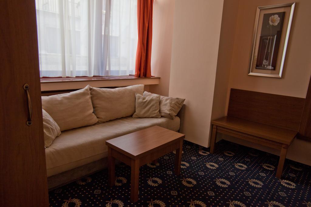 Penzion Gremium Hotel Bratislava Exterior foto